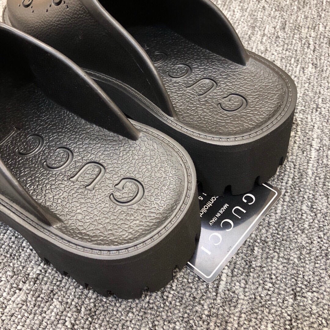 5WB244ZDE Stylish Slippers