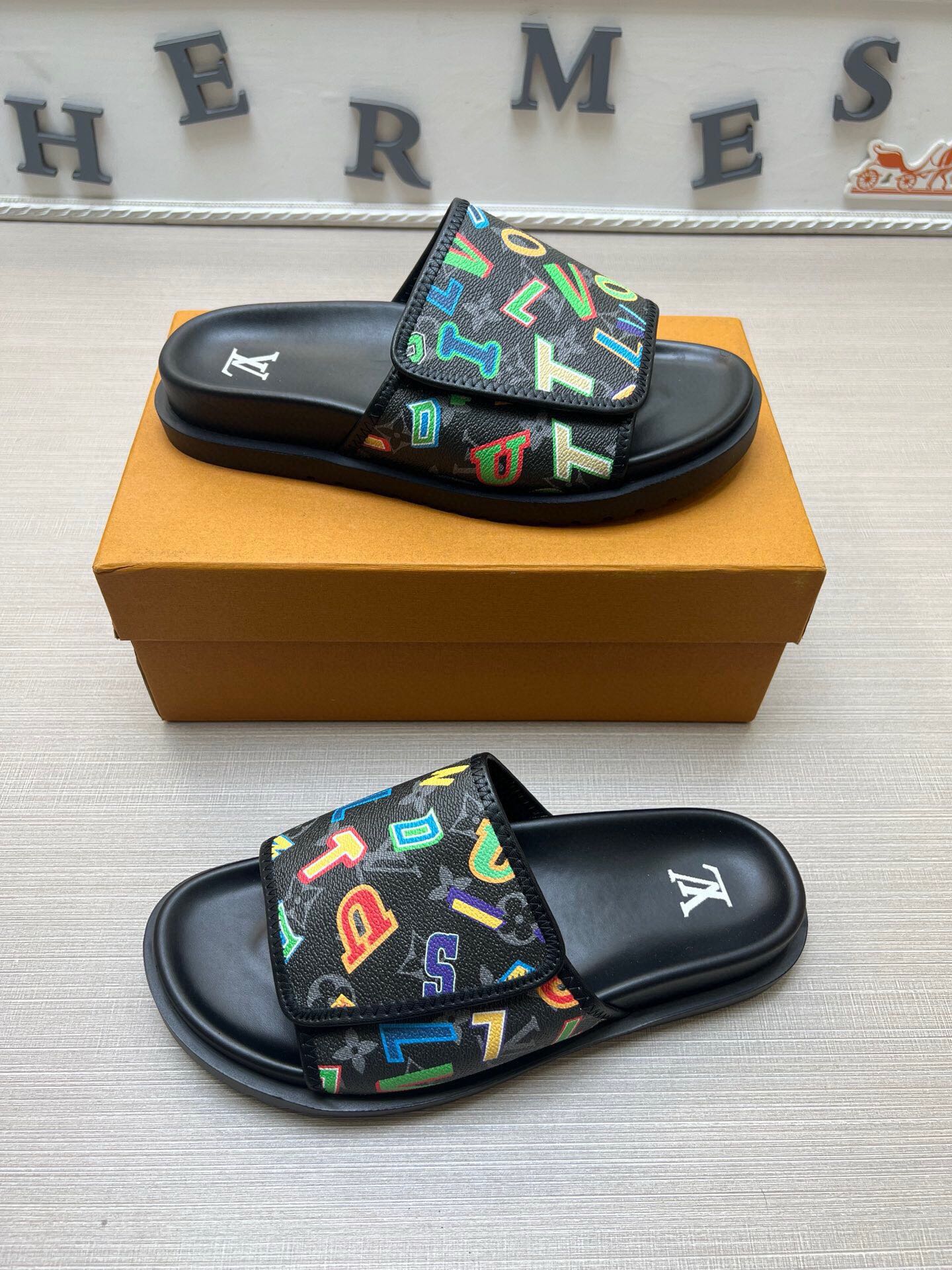 5WE247ZDE Stylish Slippers