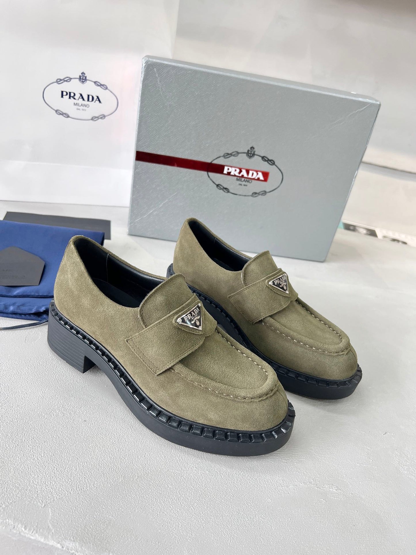 285ZPD64ZDE Stylish  leather  Casual shoes