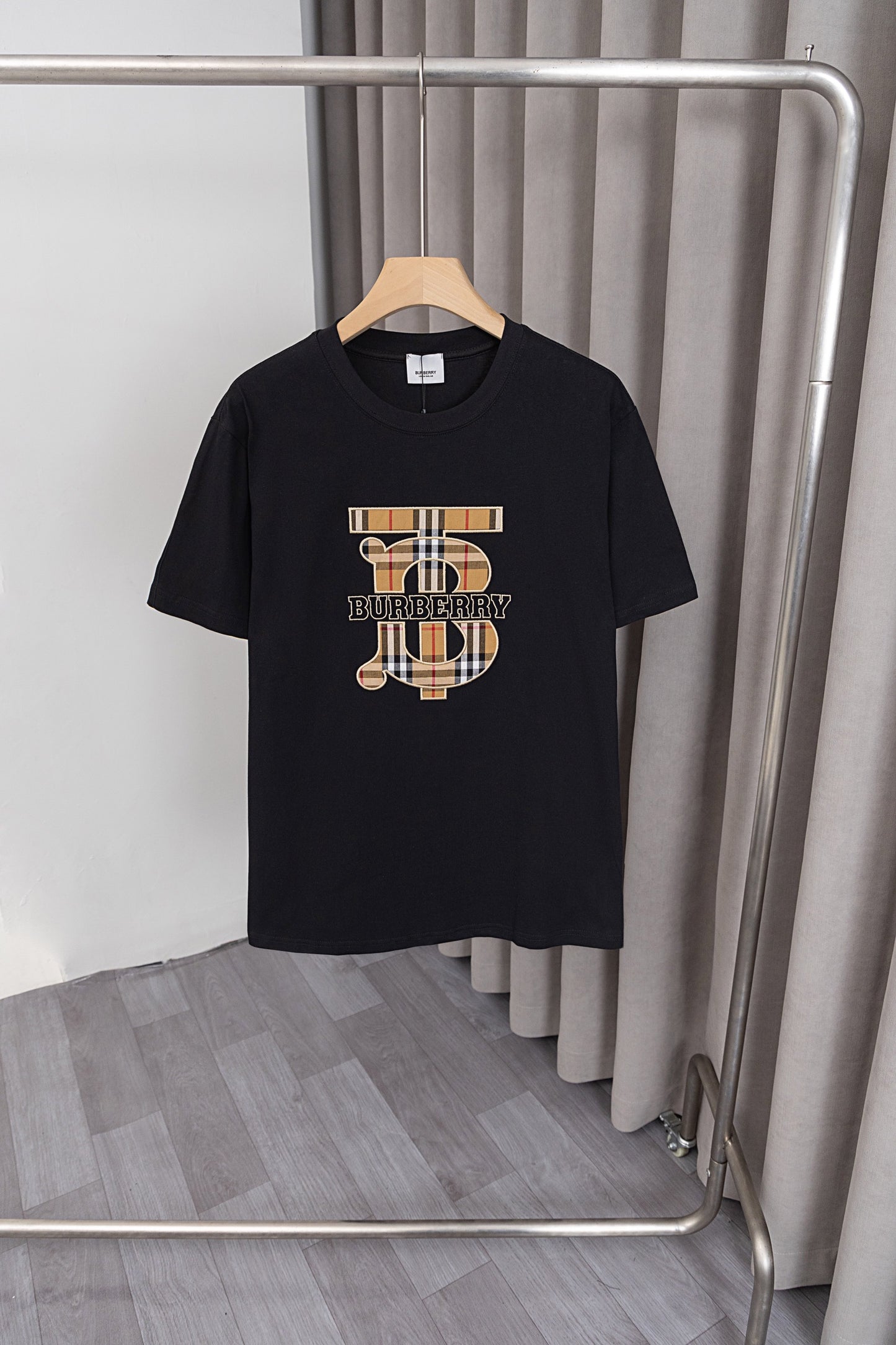 125WR14UDE Stylish T-shirts