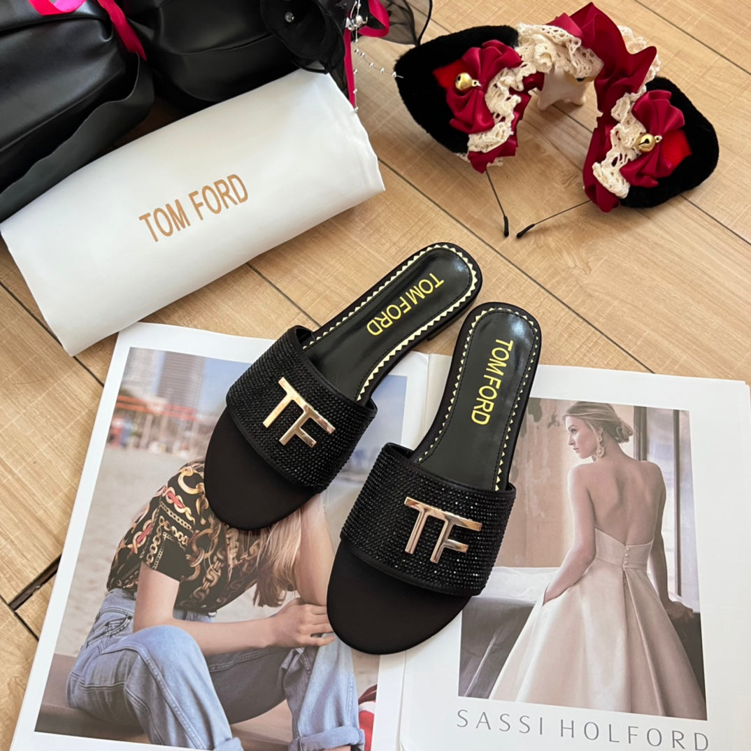 14A89ZDE Stylish Slippers