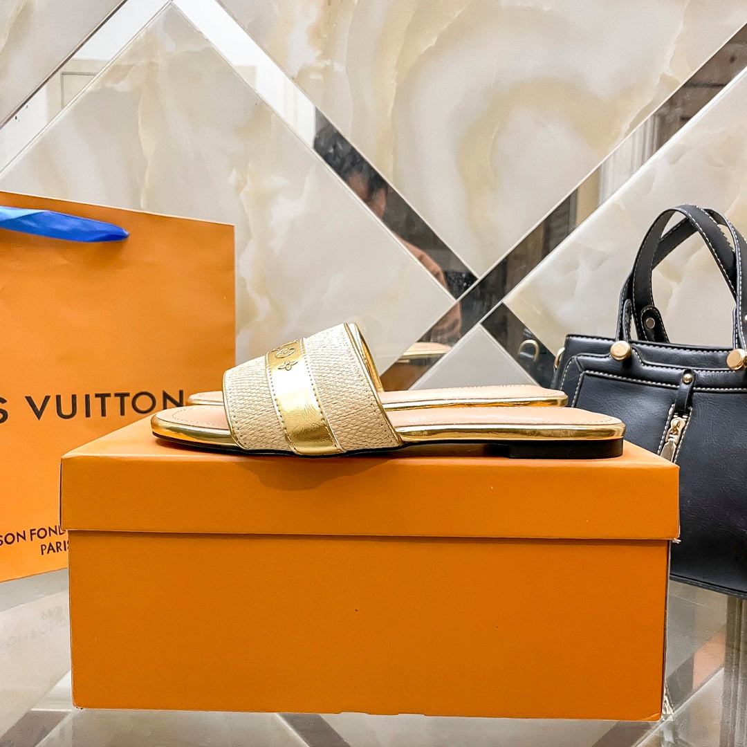 14E96ZDE Stylish Slippers