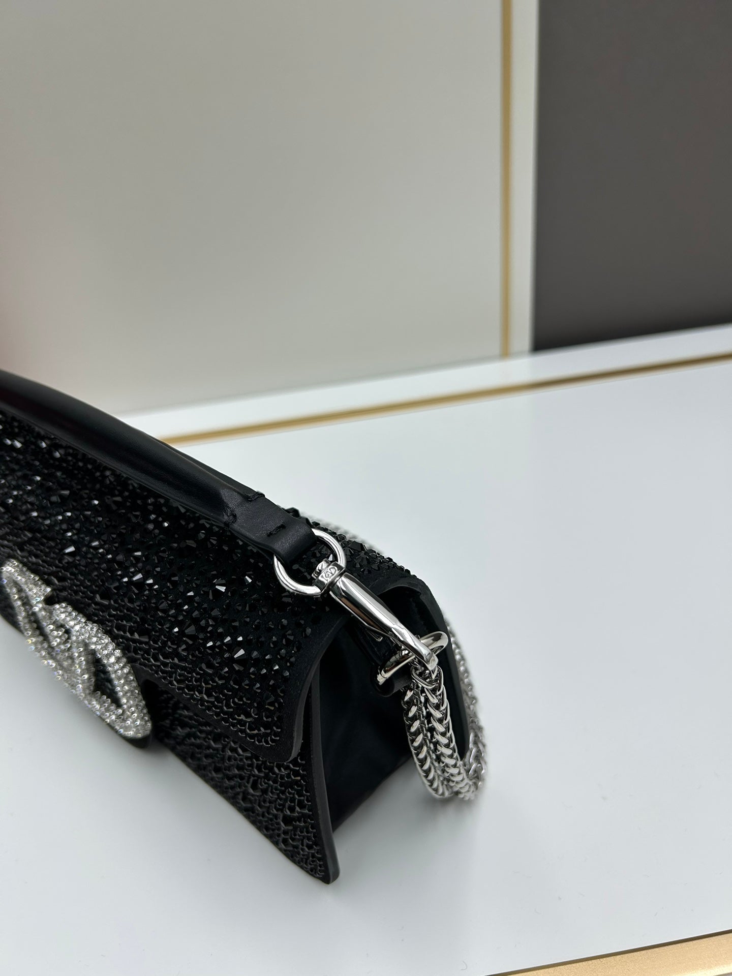 1WVL119BDE Stylish leather bag