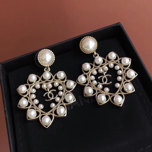 14C72EDE Stylish Earrings