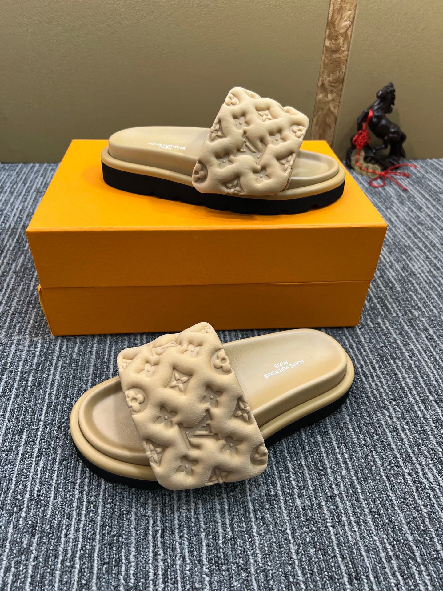 5XE119ZDE Stylish leather quality Slippers