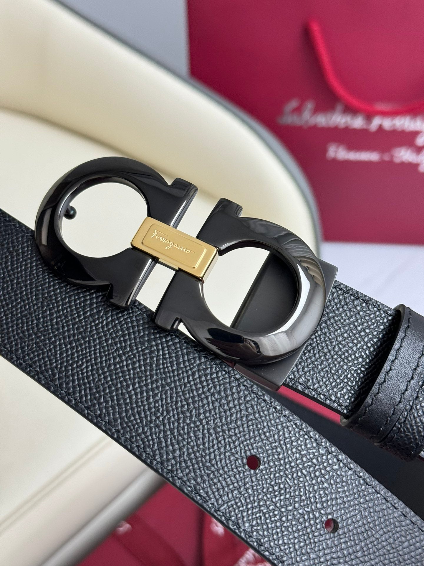 1WA170PDE Stylish  High quality belt With full package