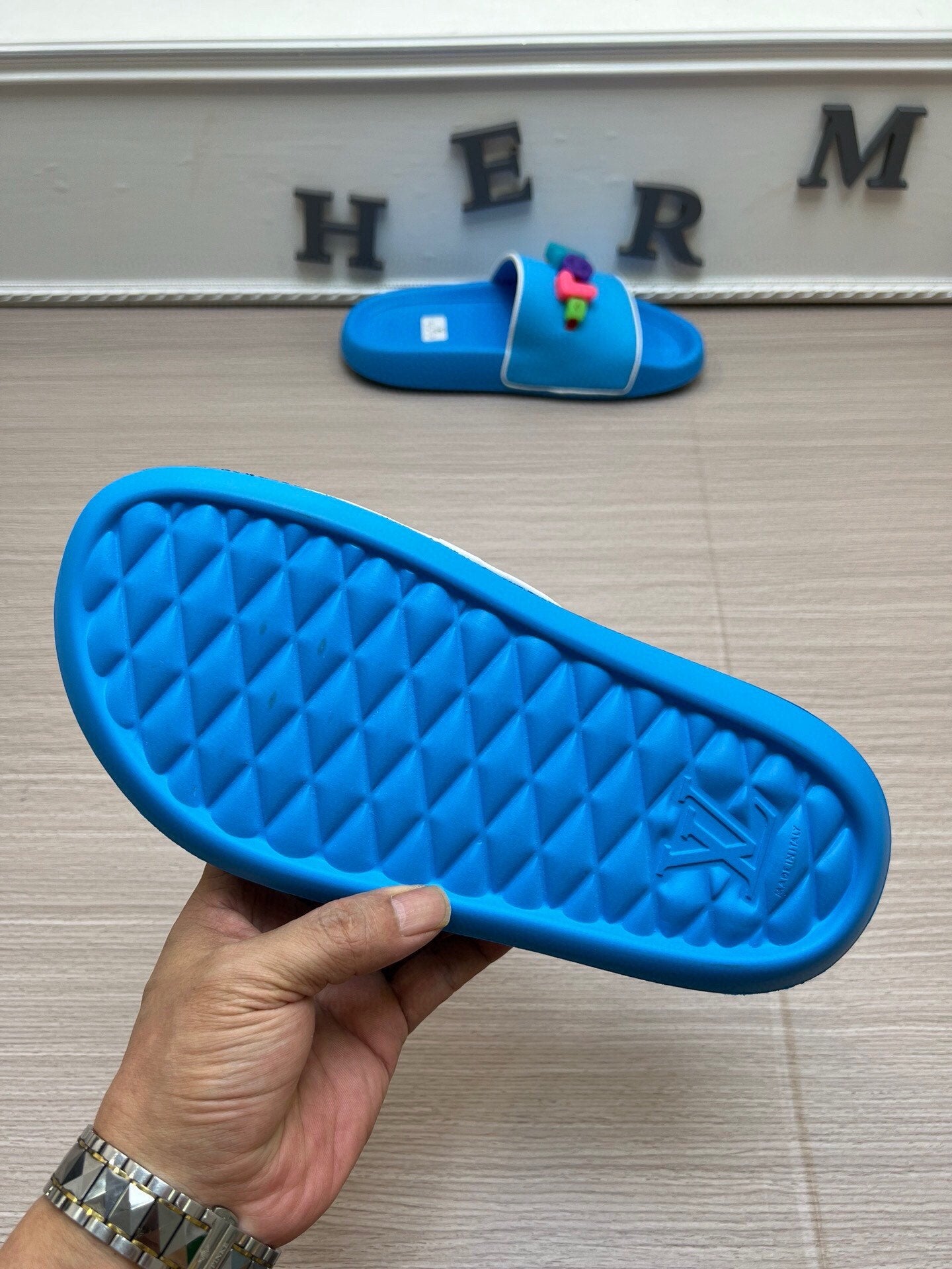 54E23ZDE Stylish Sole thickness 3cm