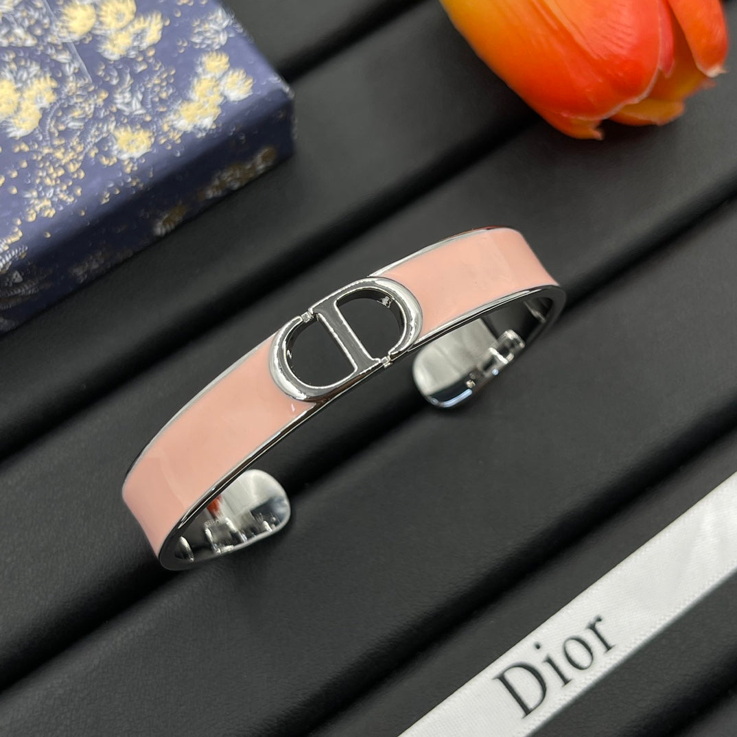 14D671KDE Stylish Bracelets