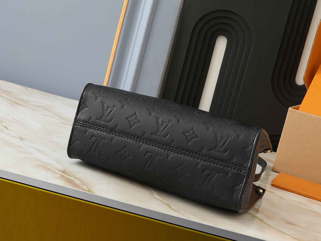 1WE93BDE Stylish leather bag