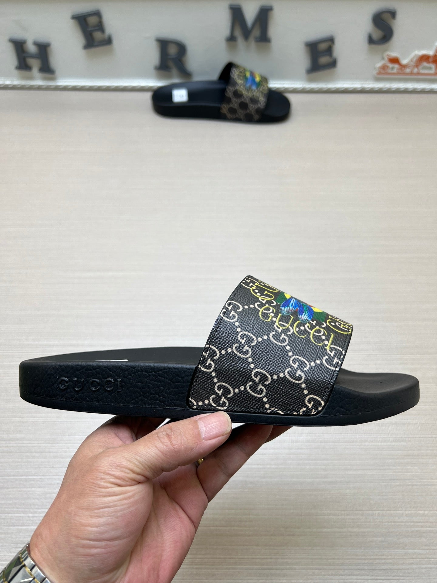 5LB233ZDE Stylish Slippers