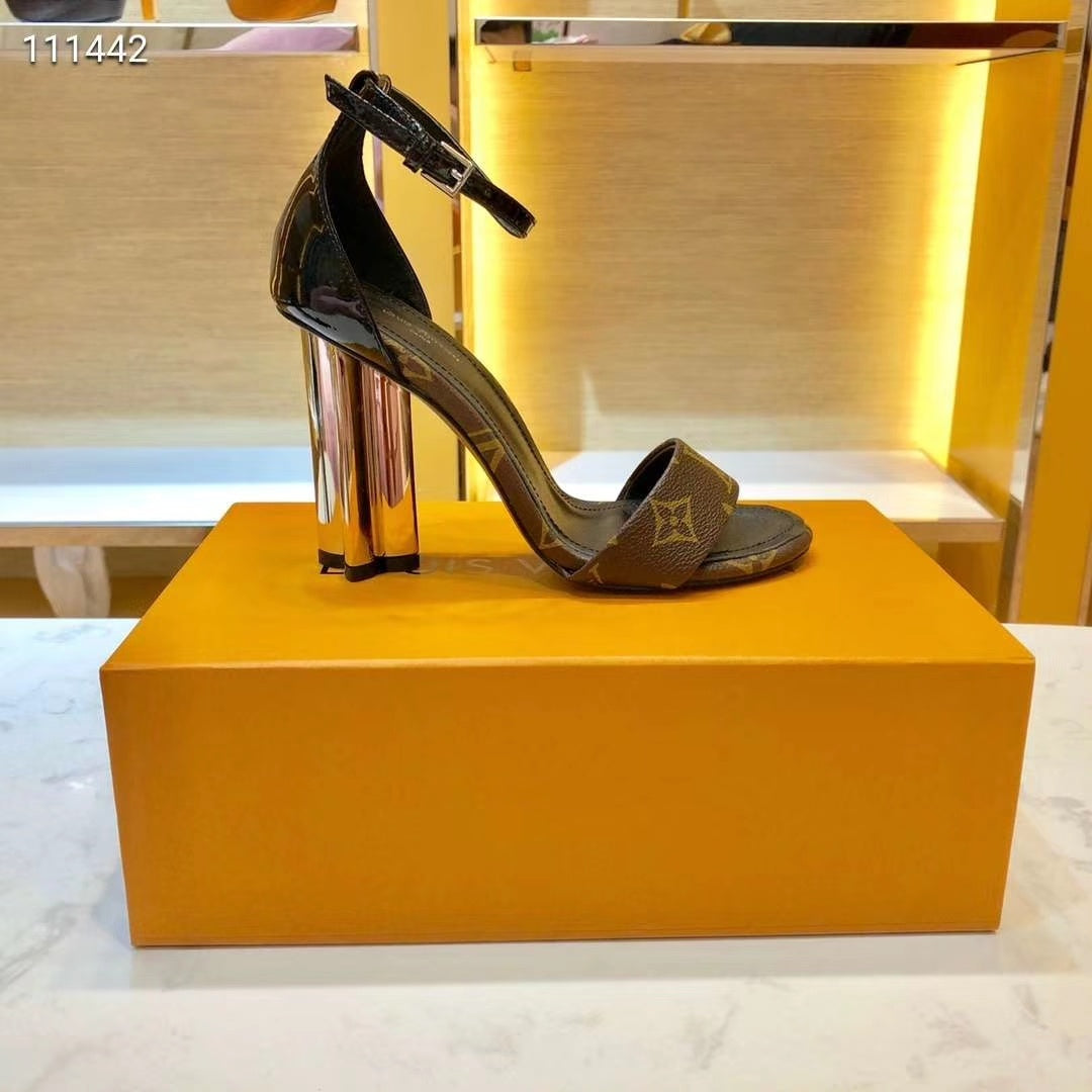 245RE30ZDE Stylish leather High heels