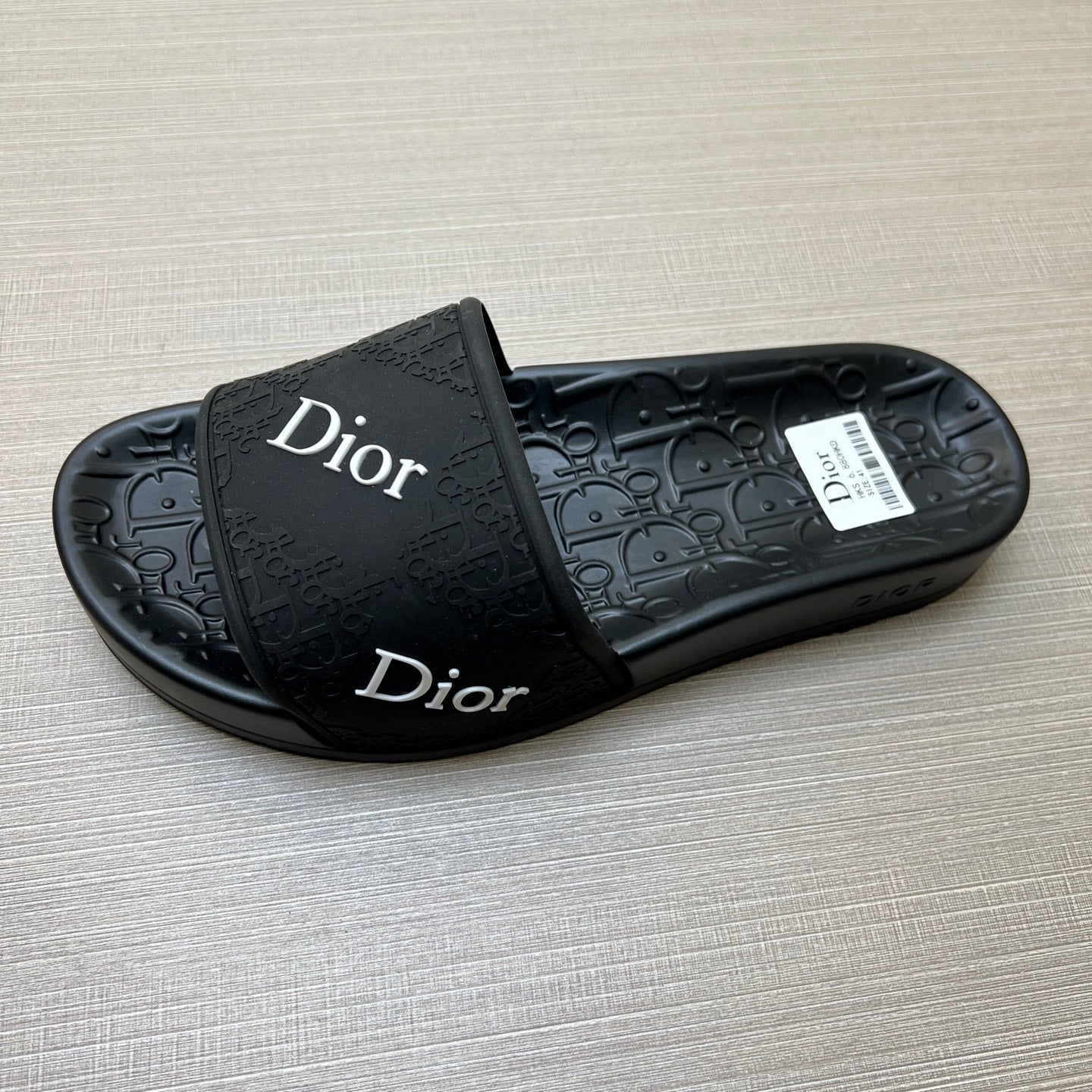 535ZD279ZDE Stylish Slippers