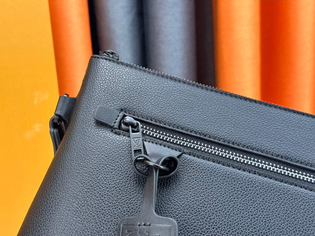 1XE399BDE Stylish leather bag