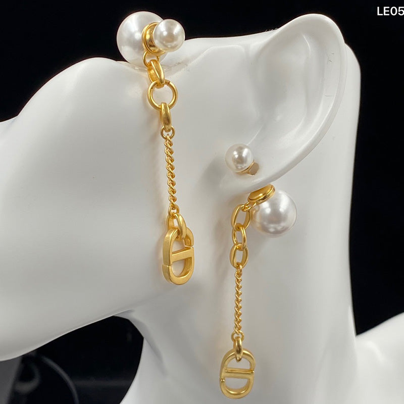 1YD216EDE Stylish Earrings