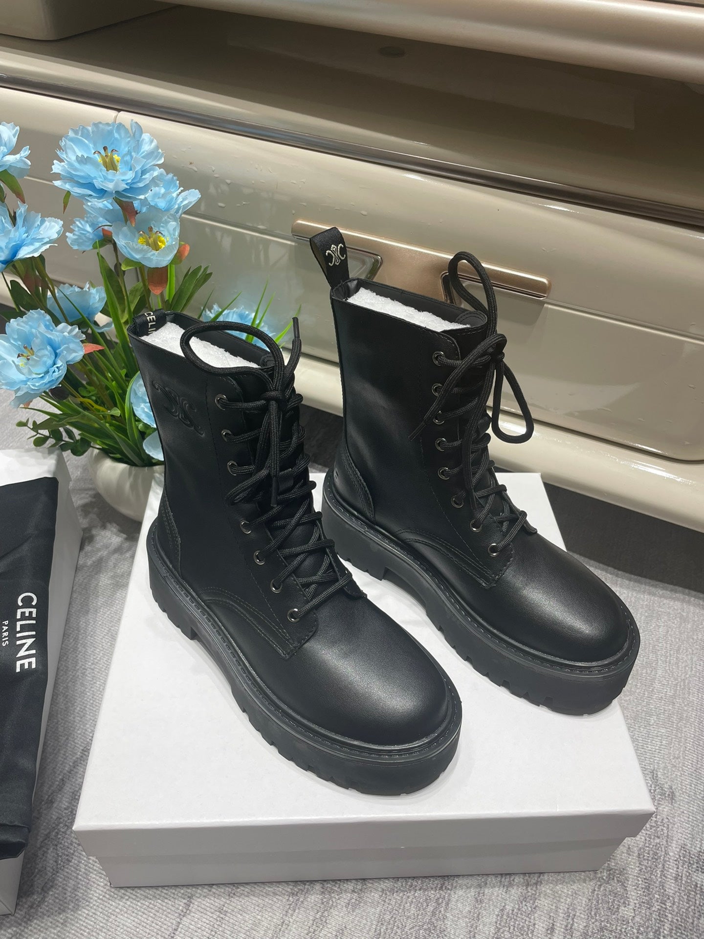 1LCL21ZDE Stylish Boots