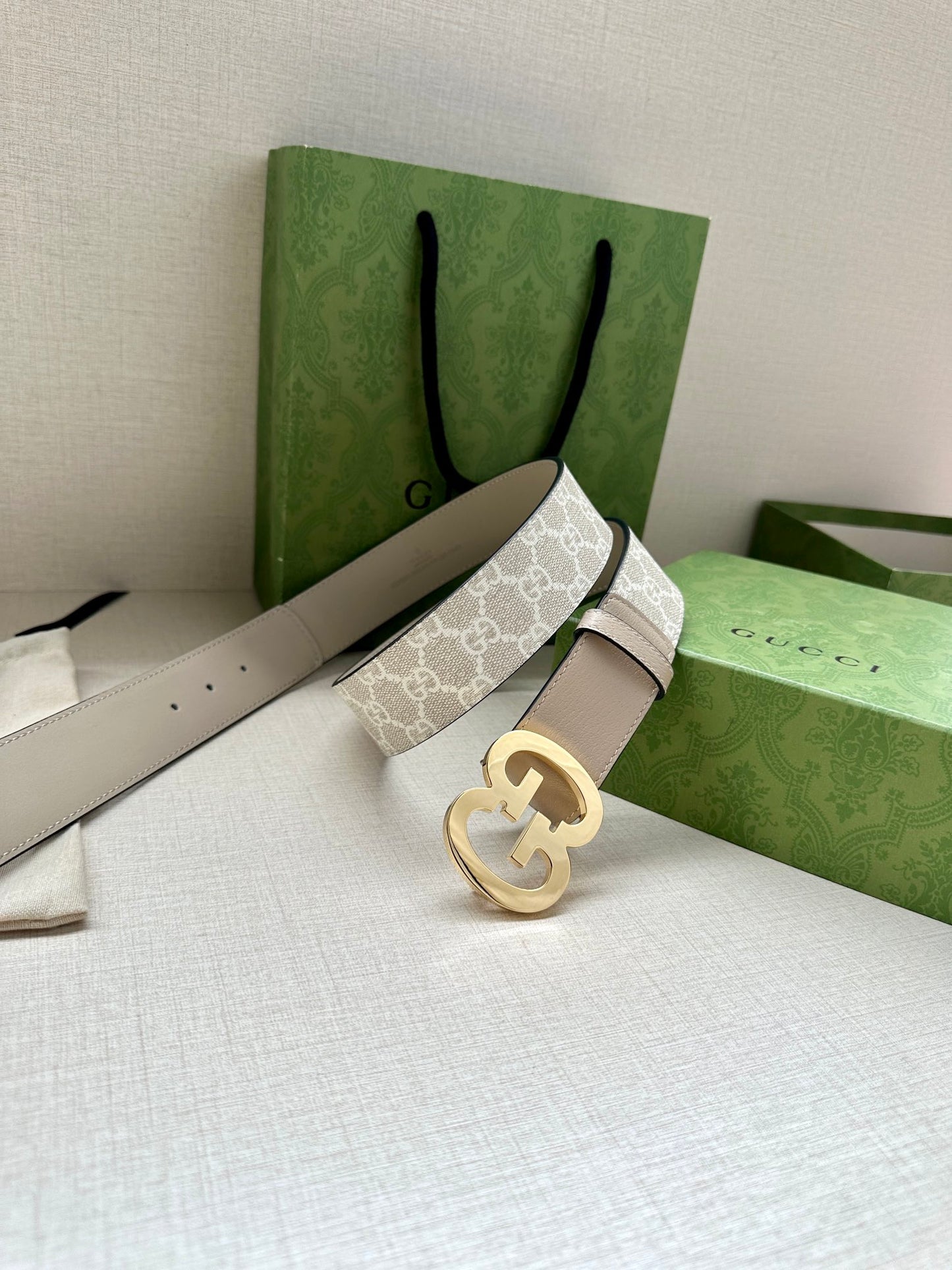 155RB229PDE Stylish  High quality belt With full package