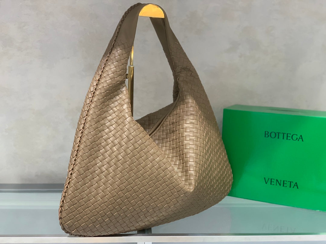 1WA116BDE Stylish leather bag