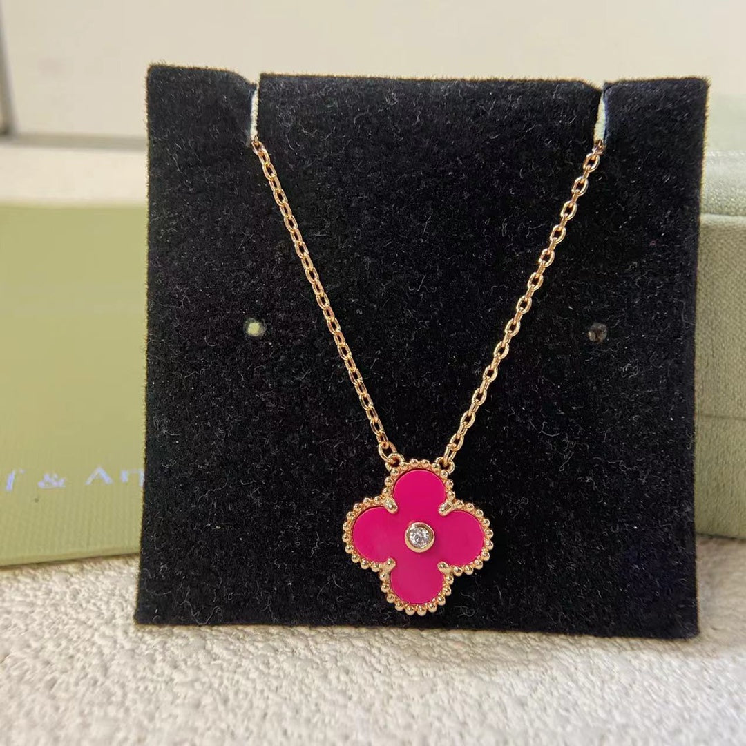 575RVA4EDE Stylish  Necklaces