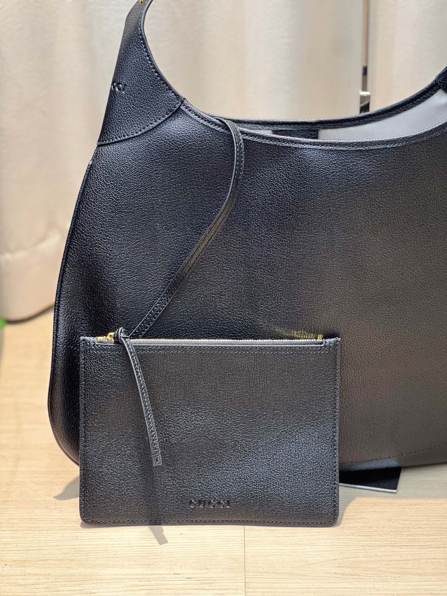 1XB67BDE Stylish leather bag