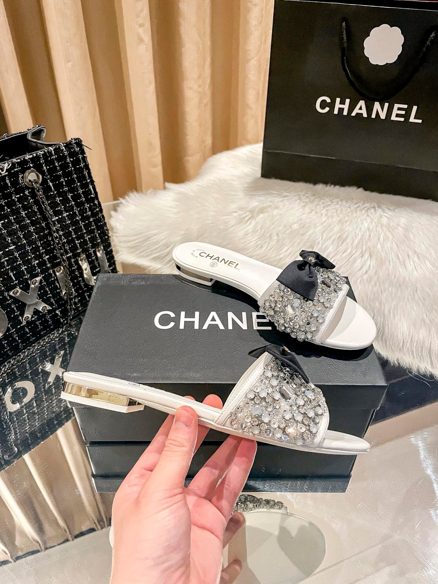 14C165ZDE Stylish Slippers