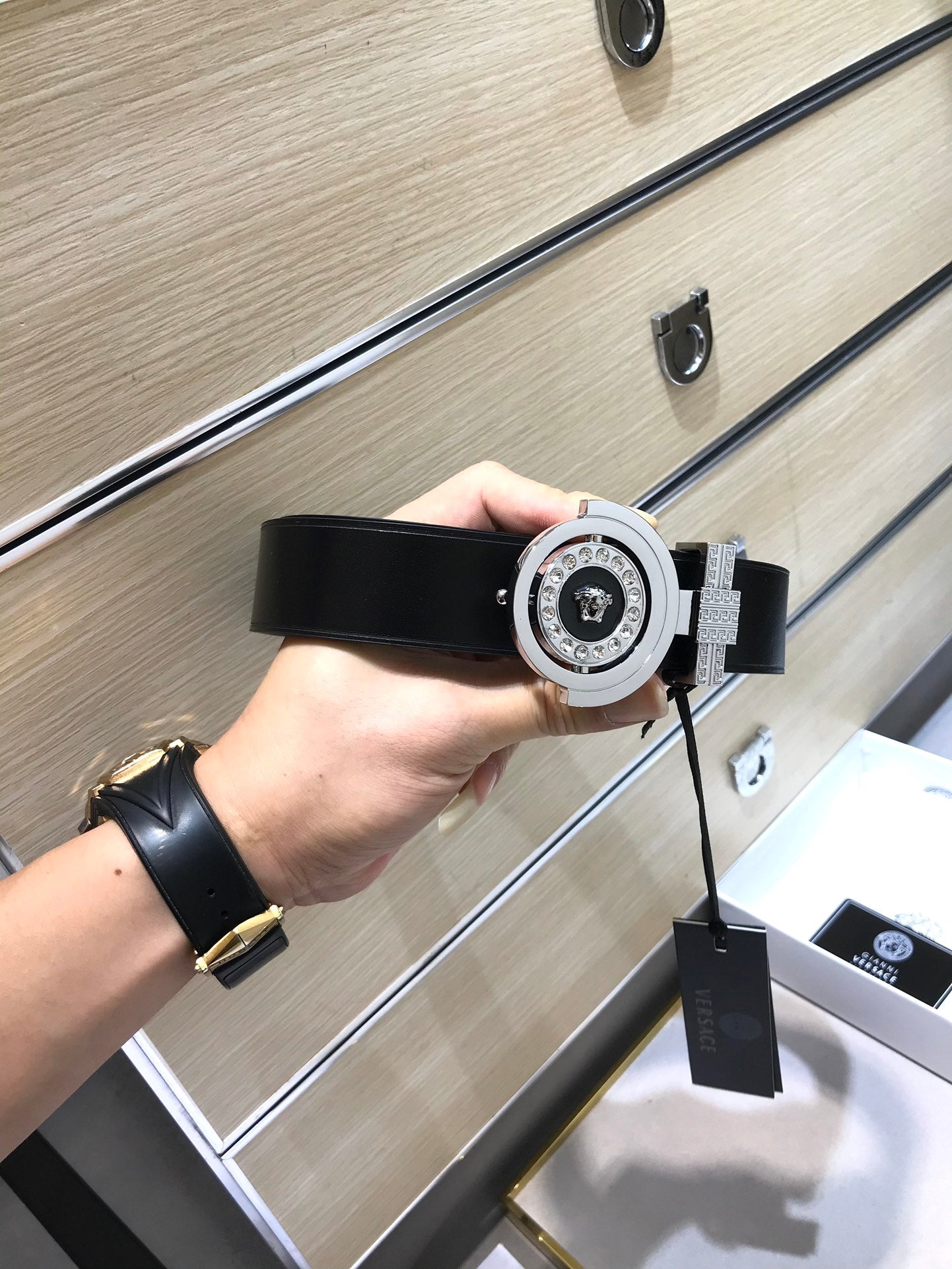 14V80PDE Stylish  High quality belt With full package