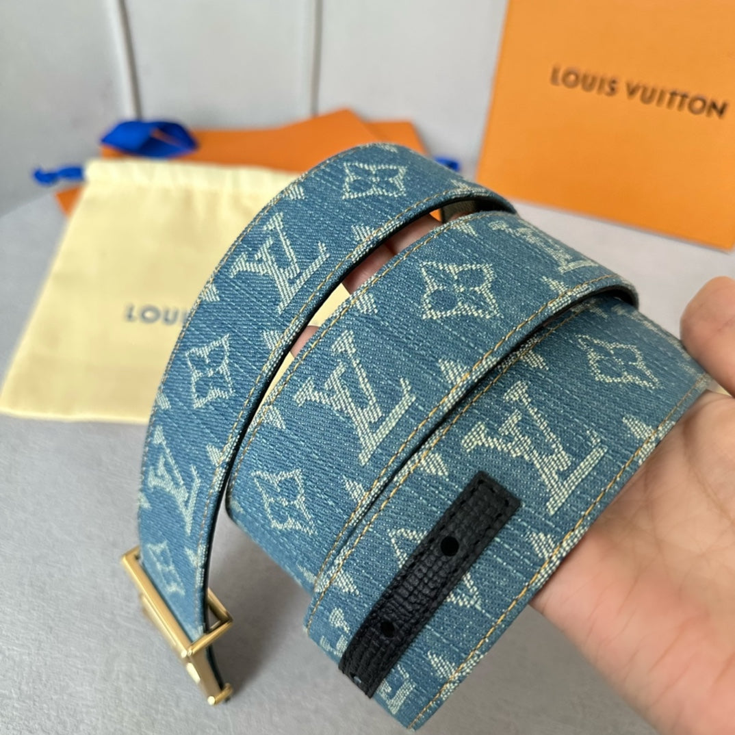 14E4PDE Stylish  High quality belt With full package