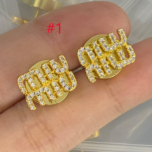 84A24EDE Stylish Earrings