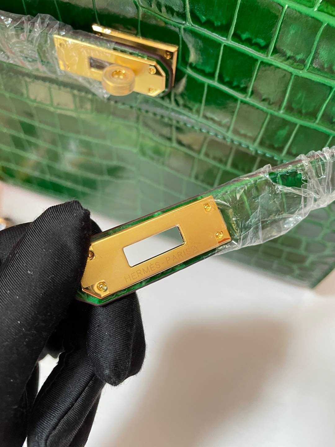 2WH28BDE Stylish leather bag