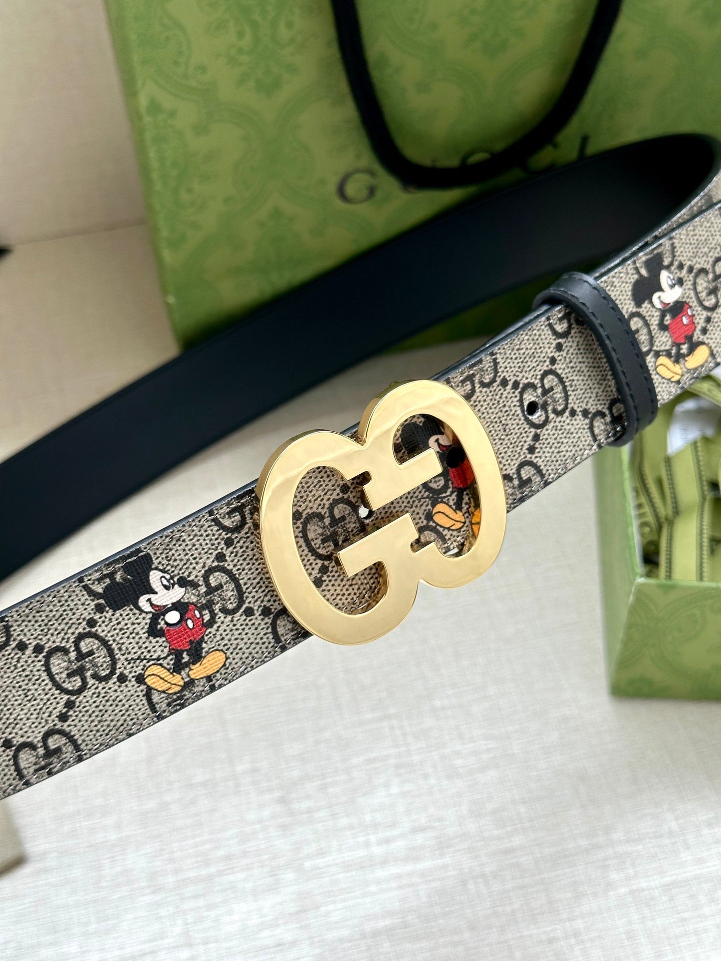 155RB229PDE Stylish  High quality belt With full package