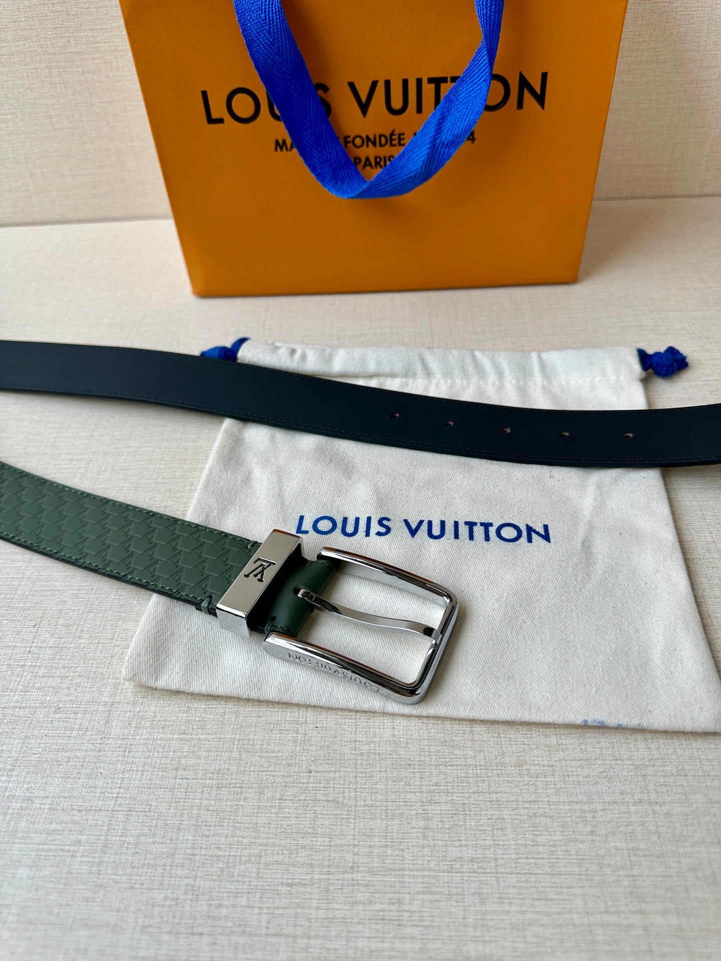 155RE222PDE Stylish  High quality belt With full package