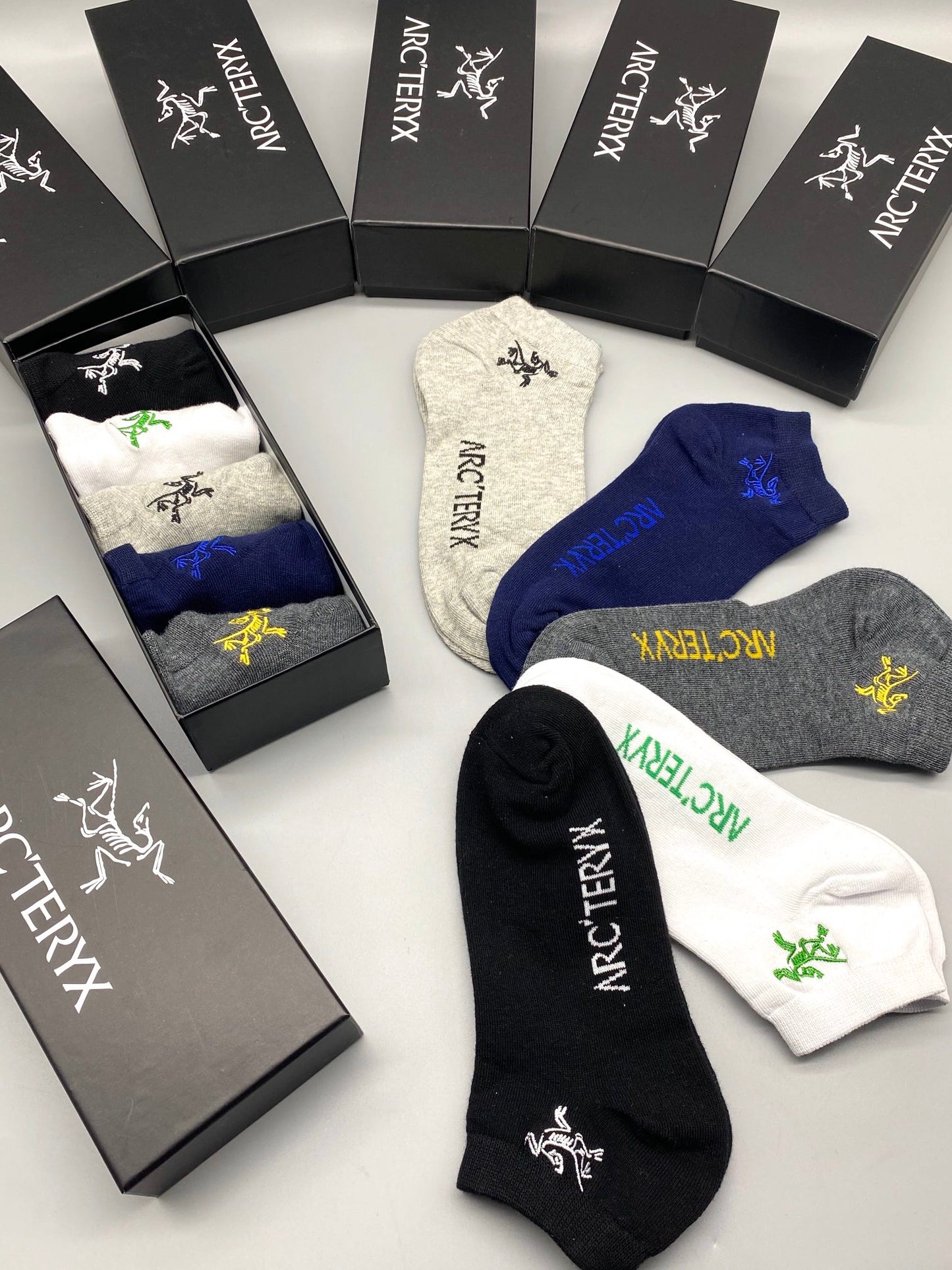 235QA43SDE Stylish socks(5 pairs )
