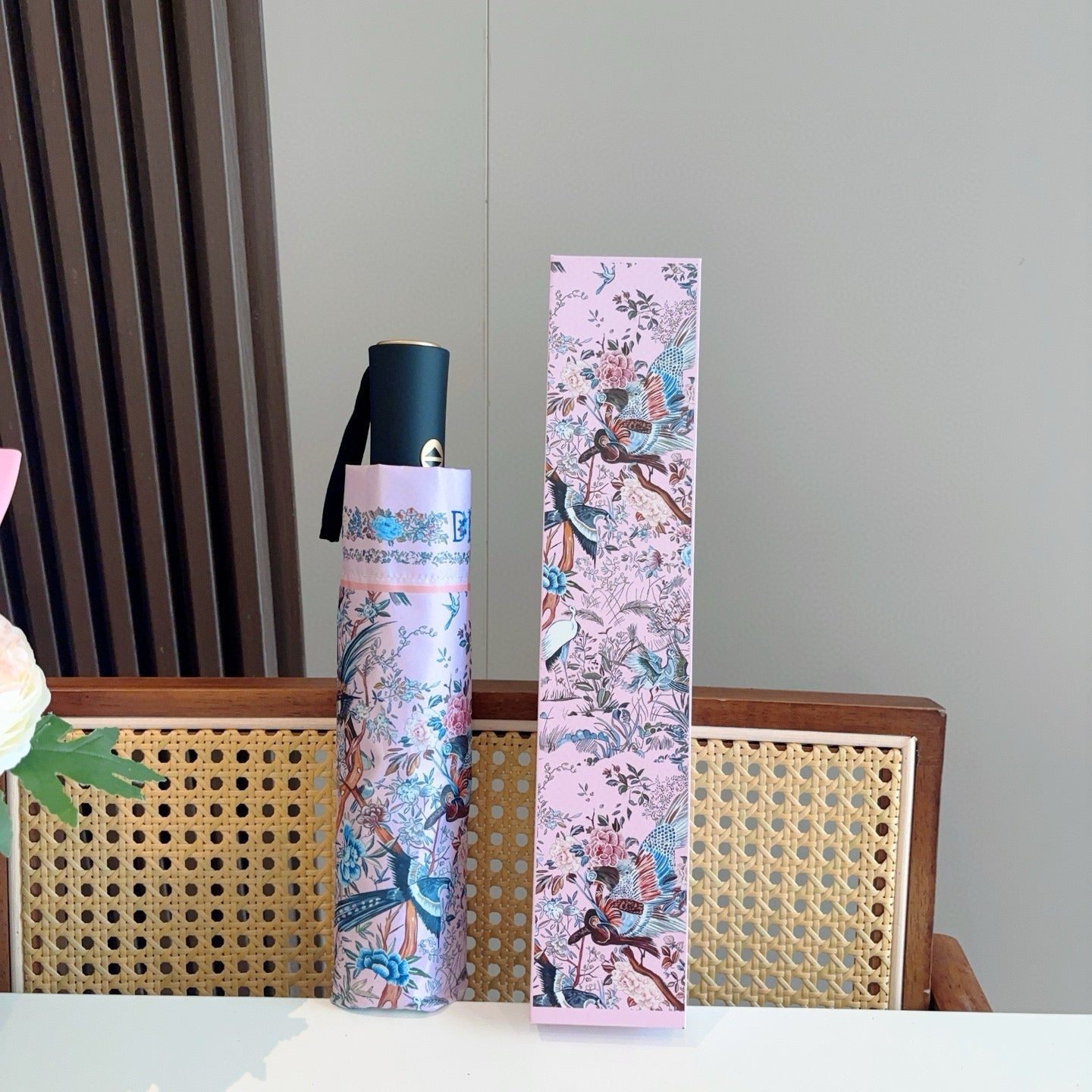 15RD38SDE Stylish UV resistant umbrella