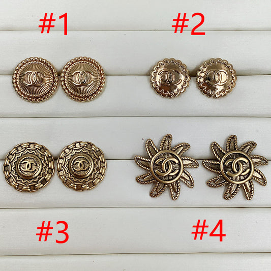 14C281EDE Stylish Earrings