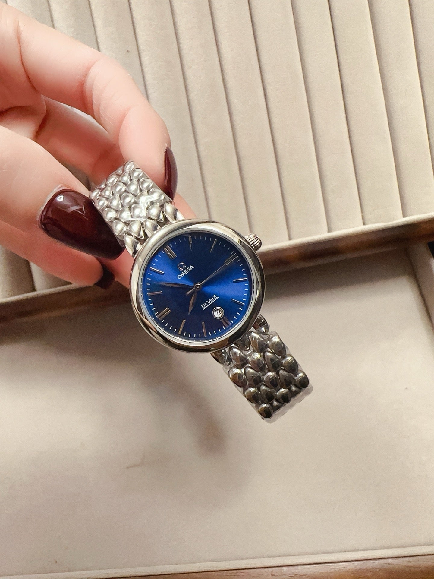 255RA36LDE Stylish Watches