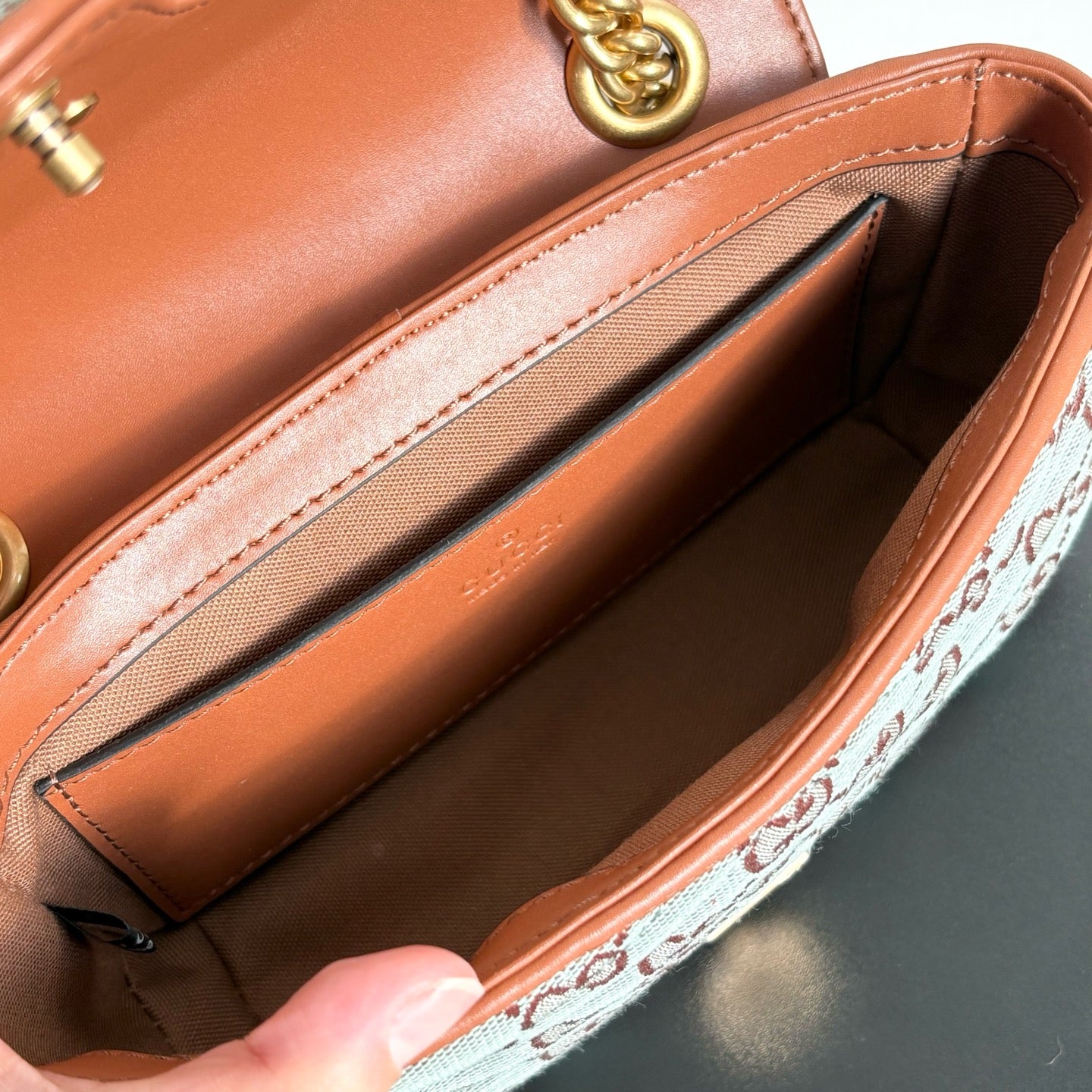 2WB30BDE Stylish bag