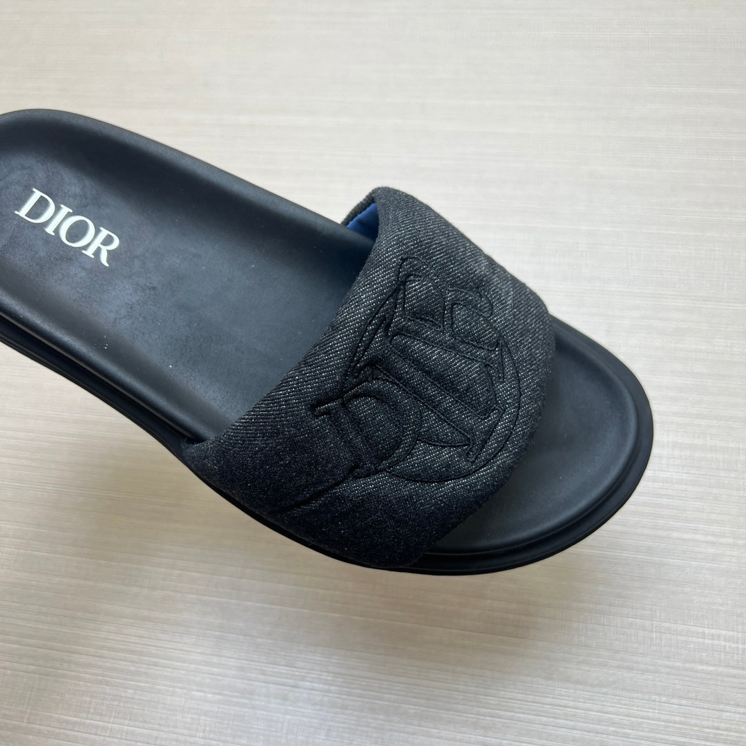 54D168ZDE Stylish leather slippers