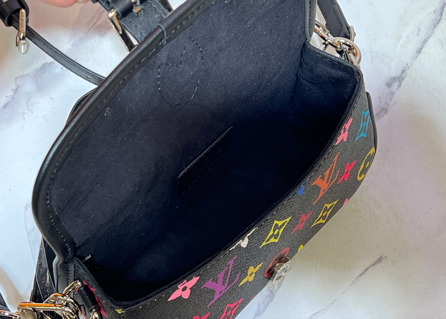 15XE1BDE Stylish leather bag