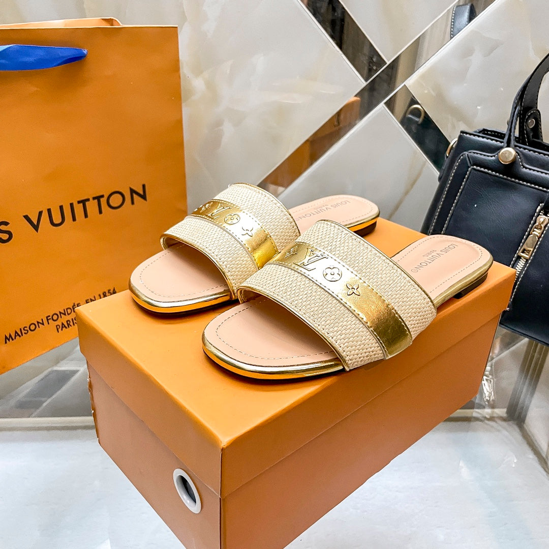 14E96ZDE Stylish Slippers