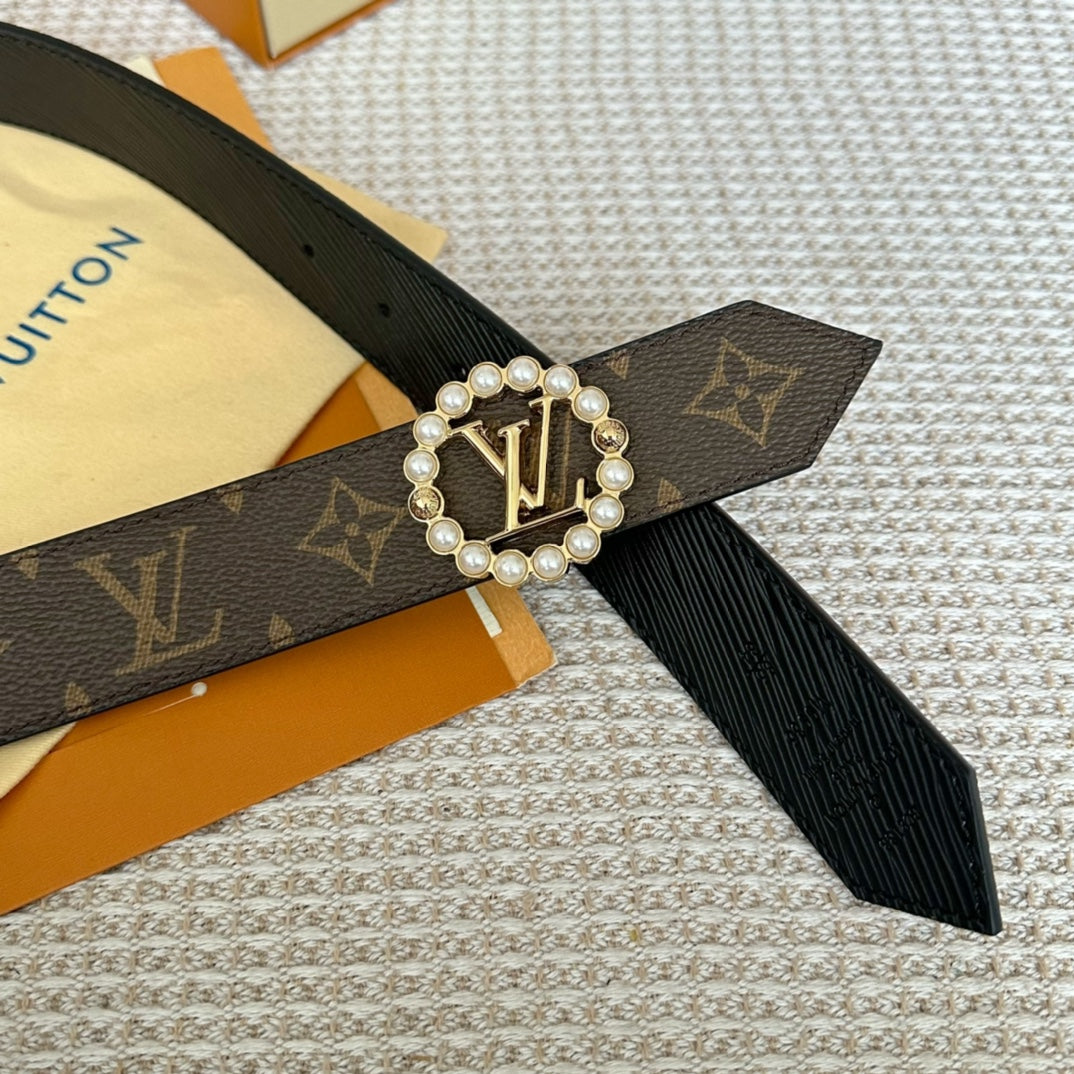 14E141PDE Stylish  High quality belt With full package