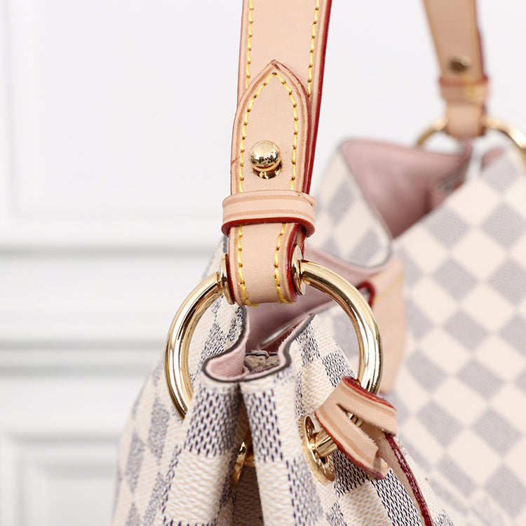 1E84BDE Stylish leather bag 