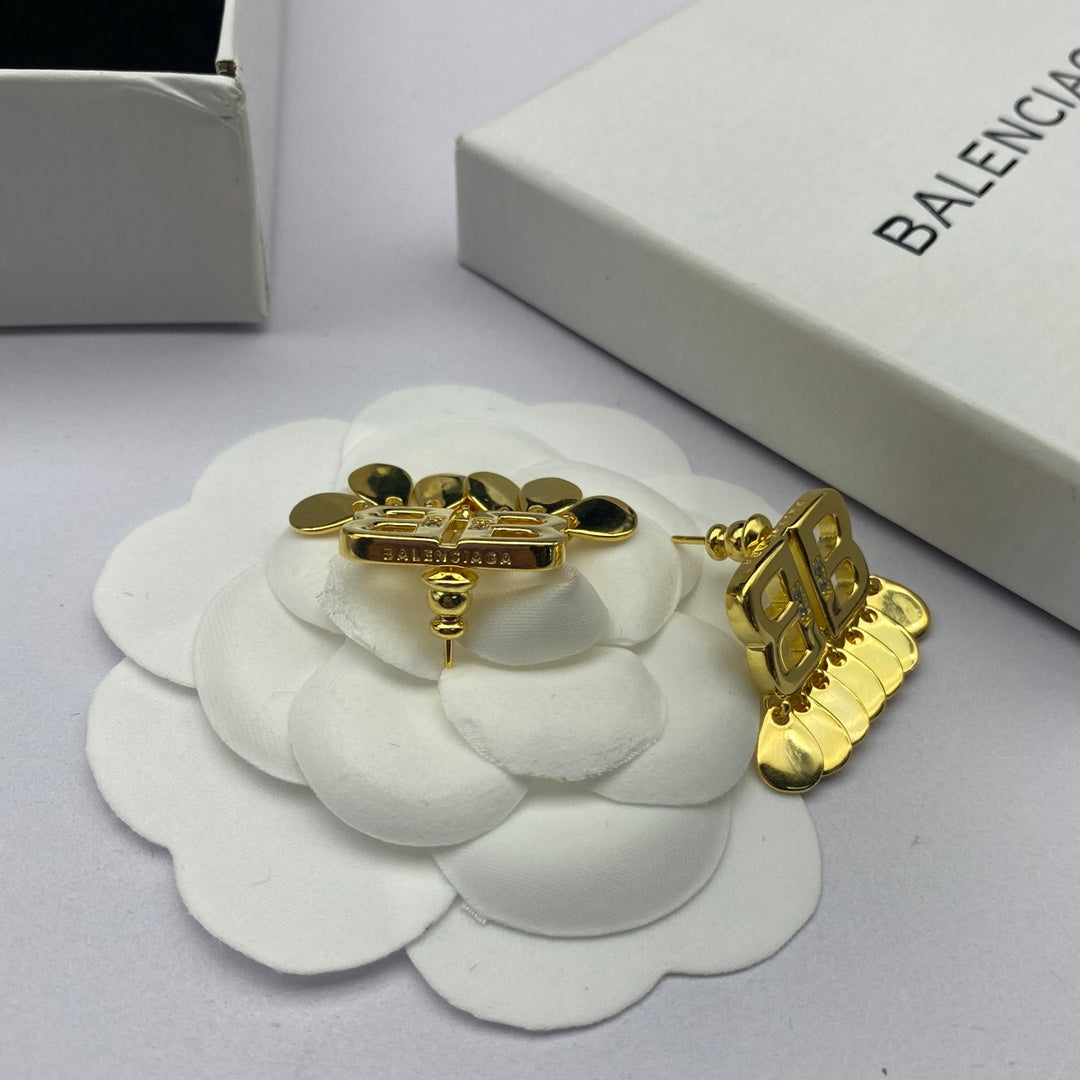 1NJ258EDE Stylish Earrings