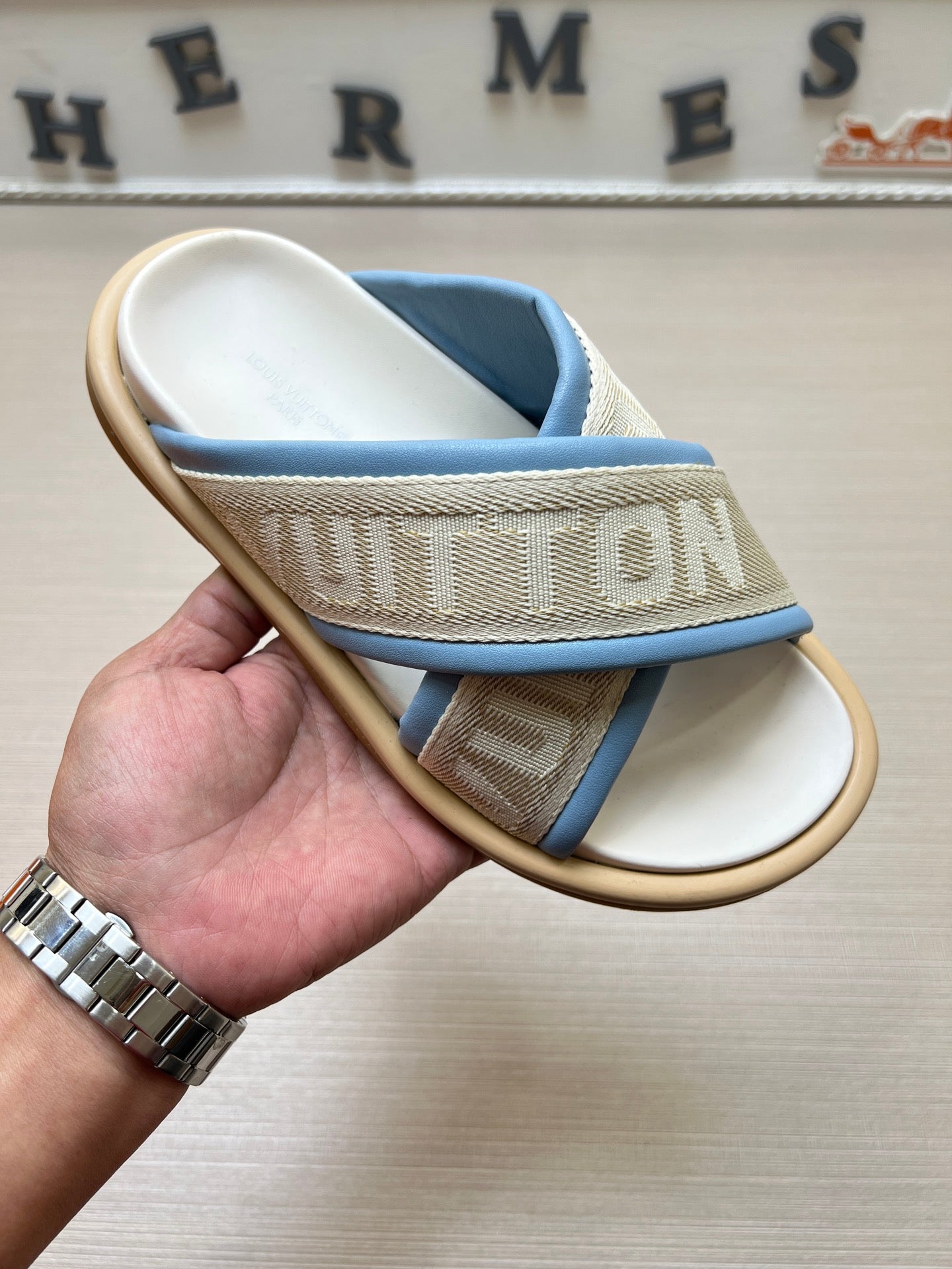 535ZE271ZDE Stylish Slippers