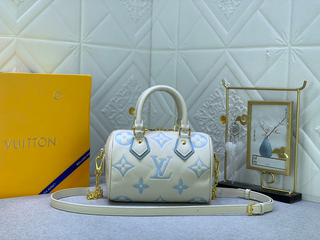 2XE264BDE Stylish leather bag 