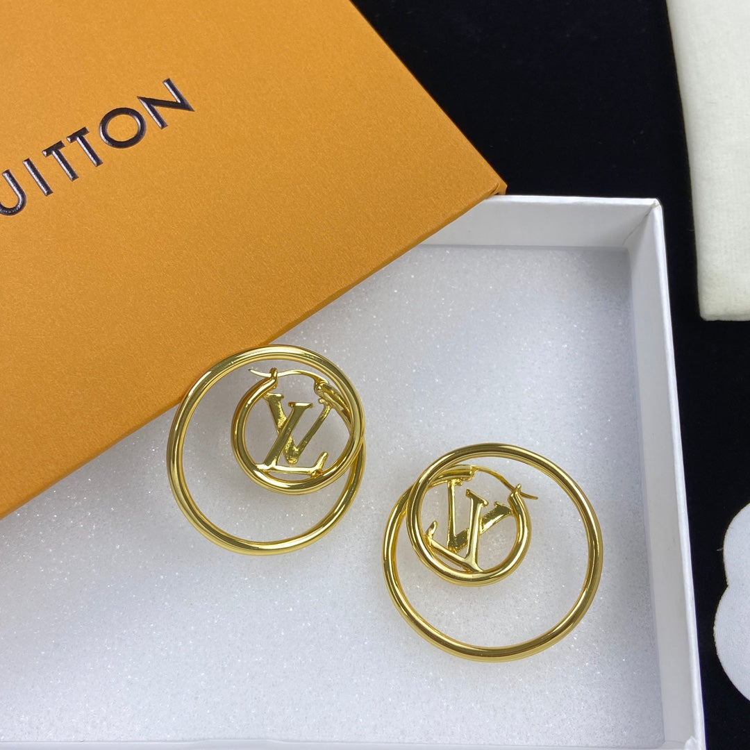 1NE213EDE Stylish Earrings