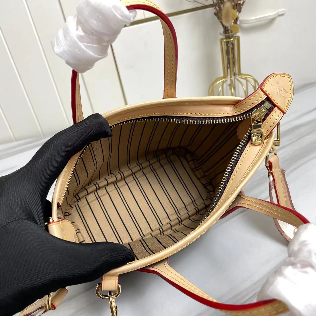 2XE85BDE Stylish leather bag 