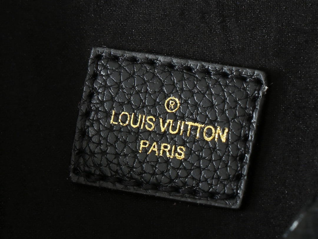 15XE3BDE Stylish leather bag