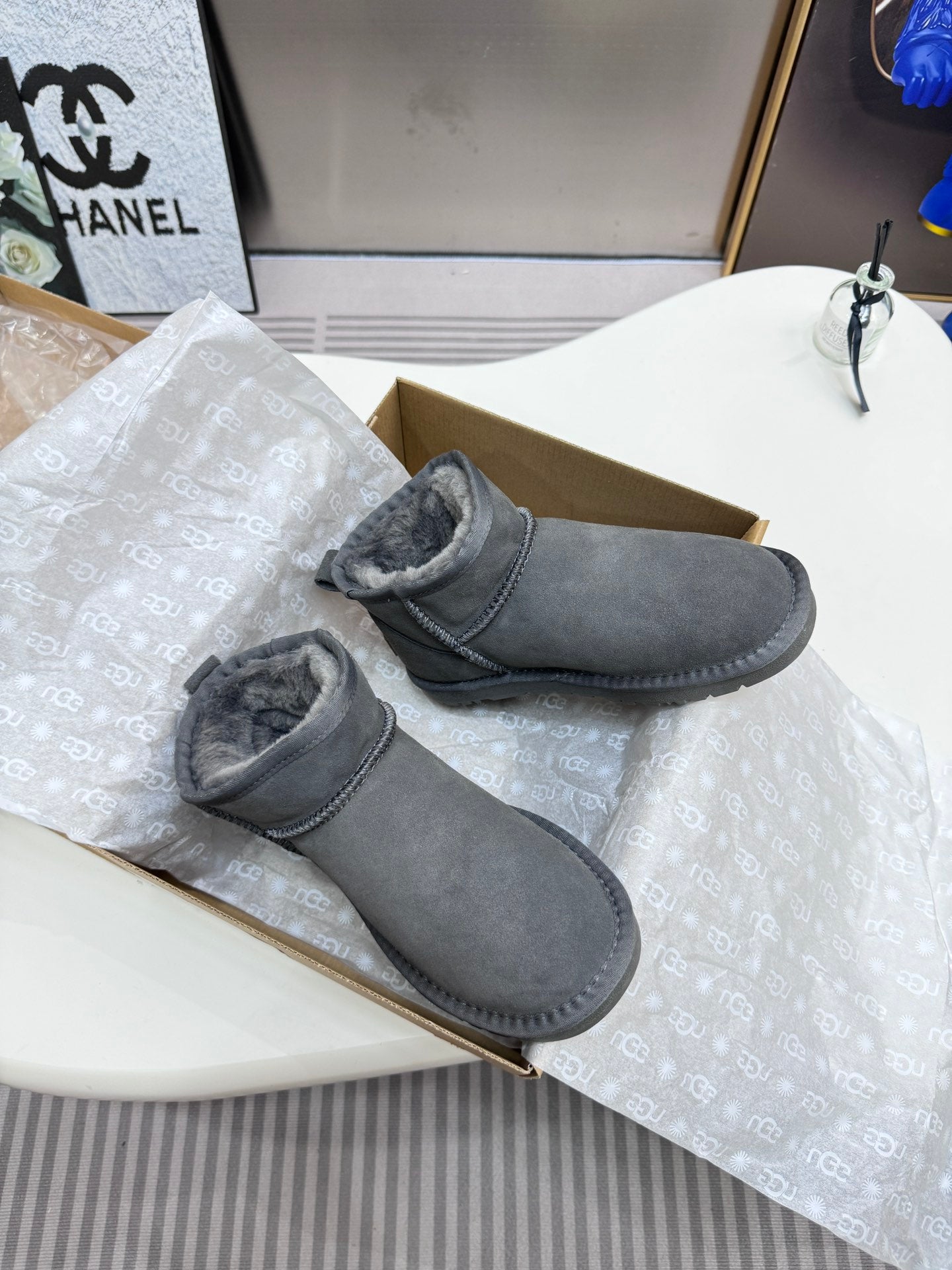 1LU10ZDE Stylish snow boots