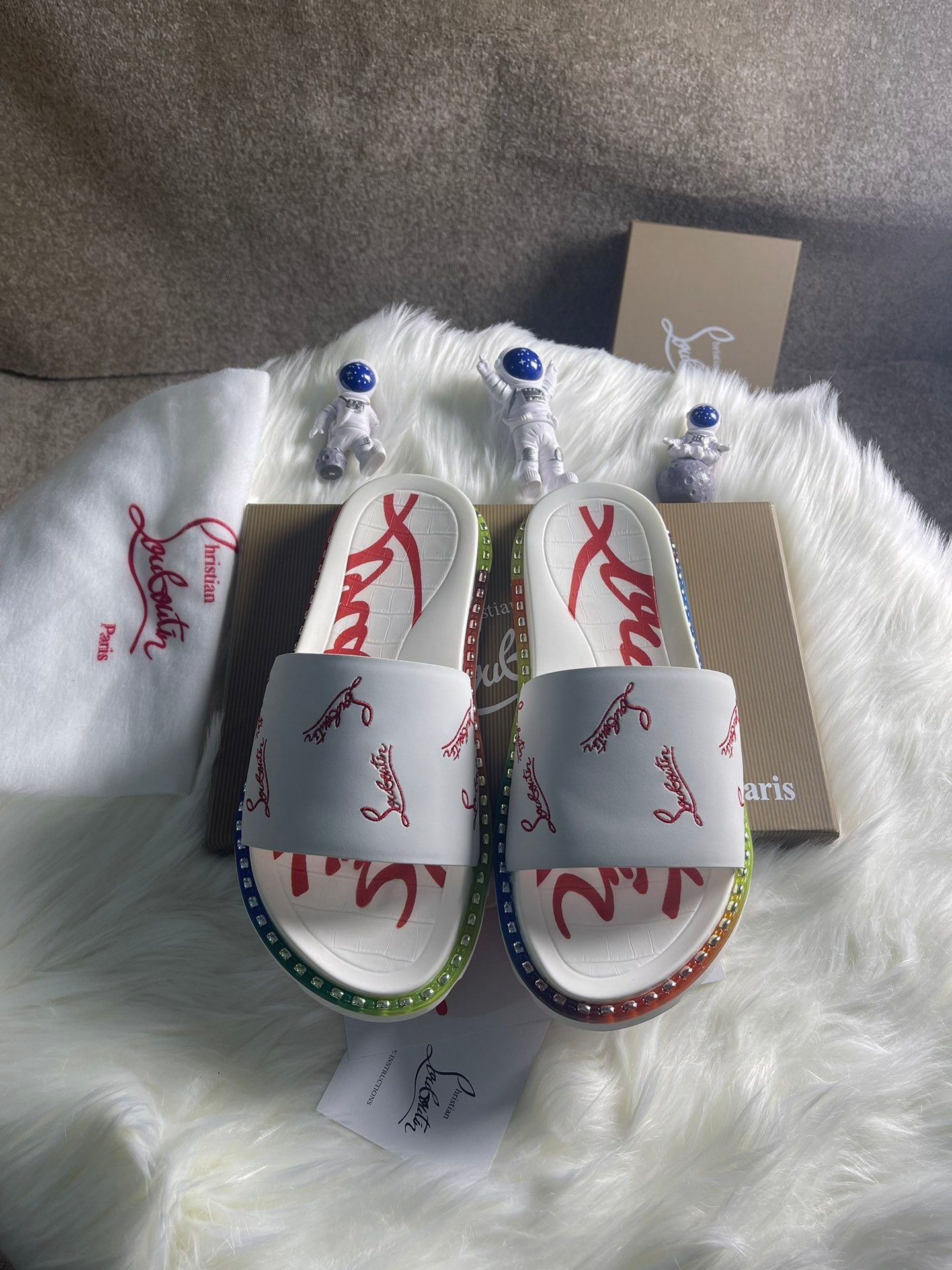 J4A25ZDE Stylish Slippers