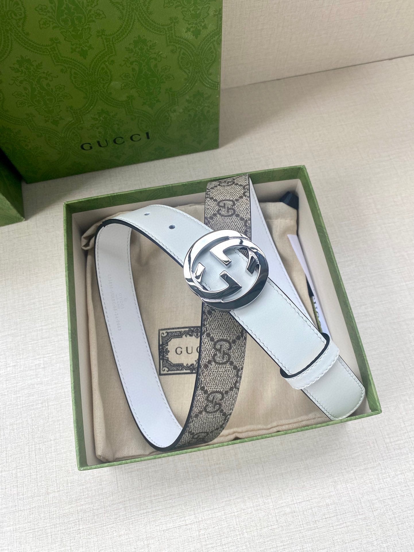 1WB152PDE Stylish  High quality belt With full package