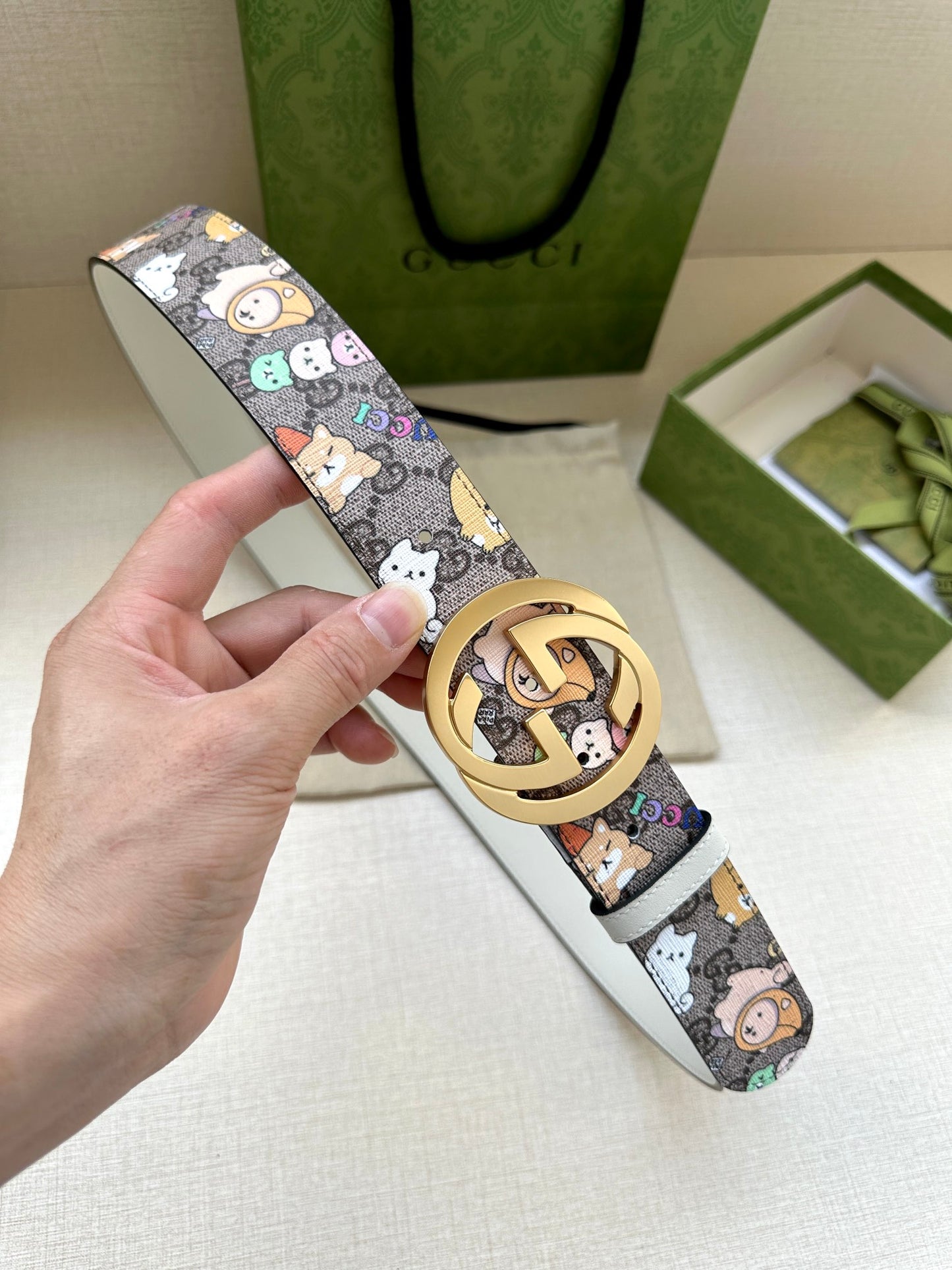 155RB208PDE Stylish  High quality belt With full package